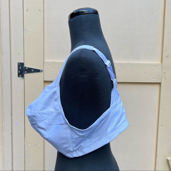 NWOT Glamorise Active Support Non Wired Bra in White, 42D - Picture 3 of 10